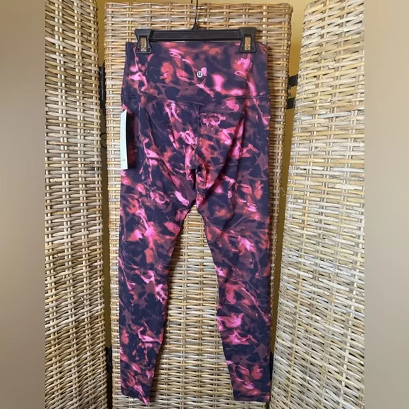 #223 NWT Lululemon Align High-Rise Pant 28"
Intensity Pink Blossom Multi Sz 8 - Picture 5 of 9